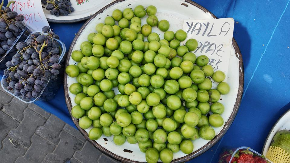 Aydın'daki pazarda fiyatlar tezgaha göre değişti
