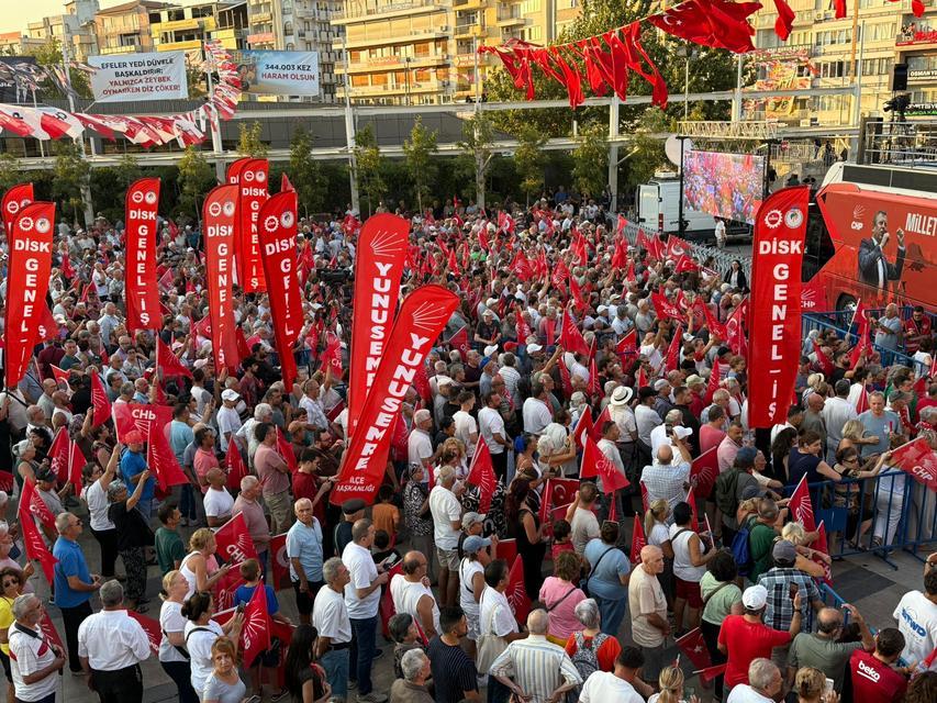 Aydın'da CHP'den geniş katılımlı miting