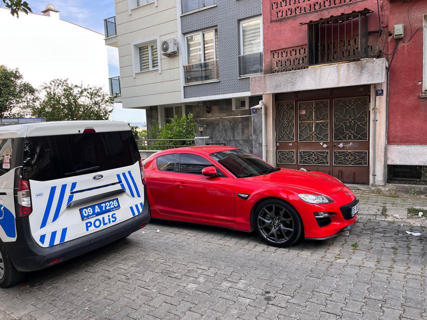 Aydın’da ilginç anlar: Ekipleri evinin önünde görünce şok oldu