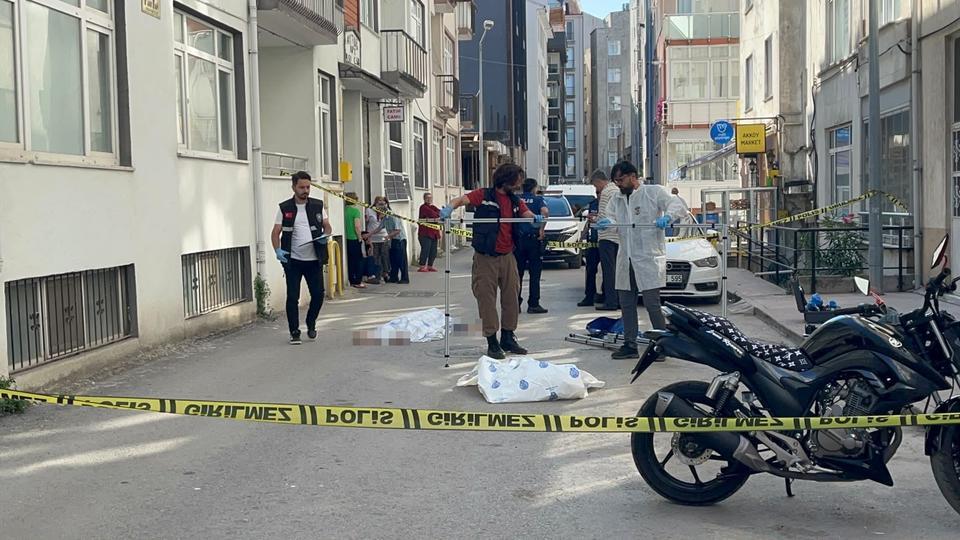 Pencereden düşen yaşlı adam hayatını kaybetti