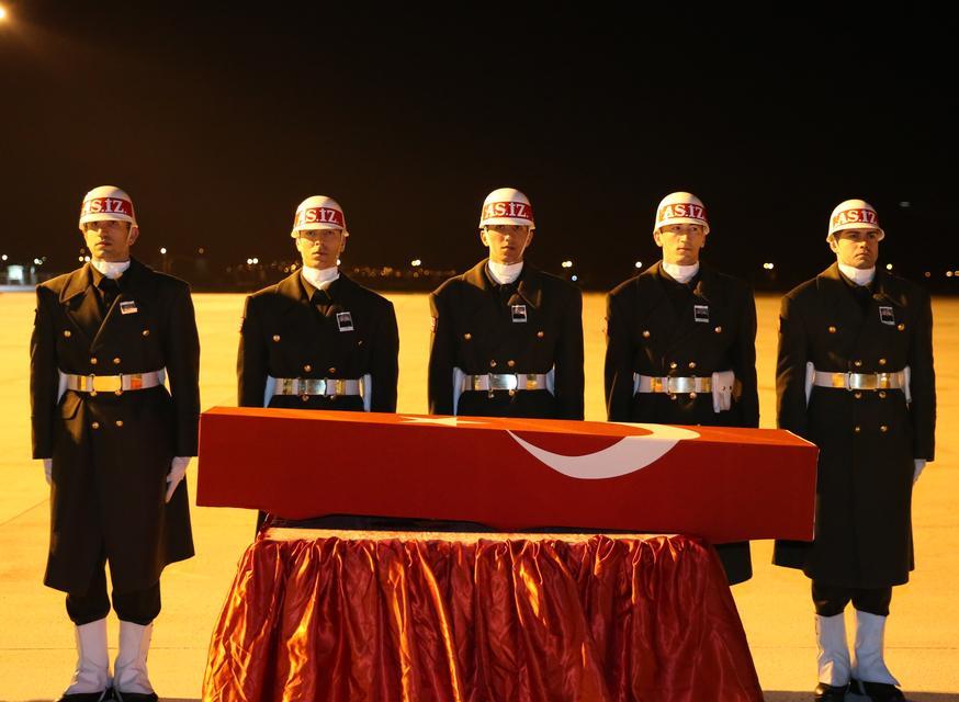 Piyade Uzman Çavuş Serinkan'ın naaşı memleketi Denizli'ye getirildi