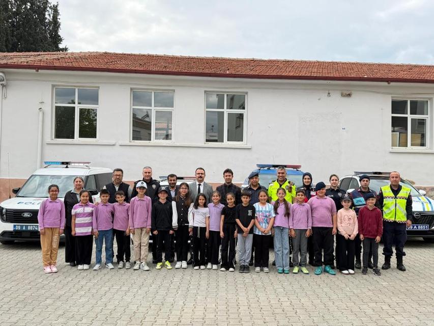 Sultanhisar’da miniklere trafik eğitimi
