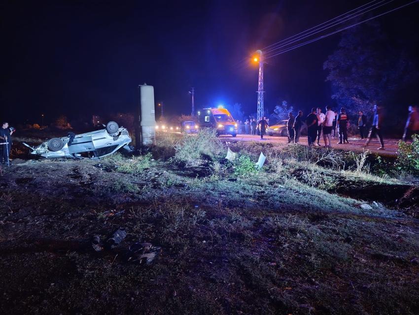 Otomobil şarampole uçup takla attı: 3 yaralı