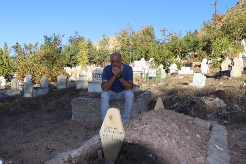 İki kardeş kendi ölüm haberleriyle şok oldular