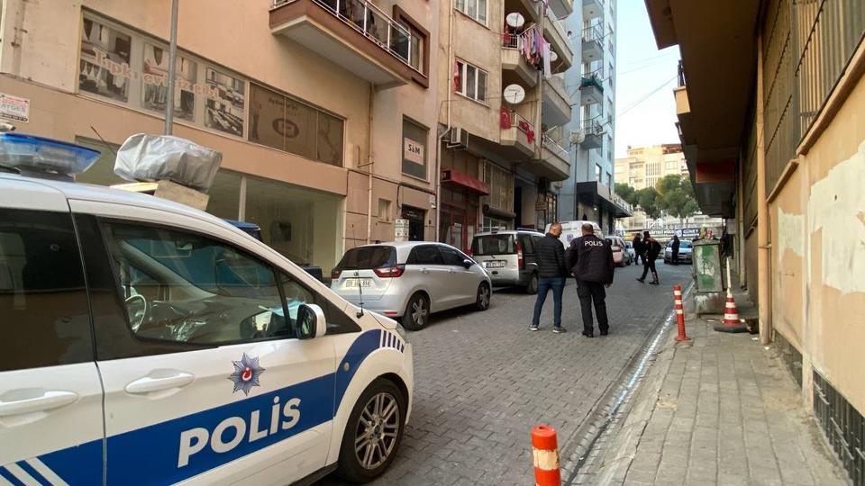 AYDIN'DA BİR KADIN EVİNDE ÖLÜ BULUNDU: 3 GÖZALTI
