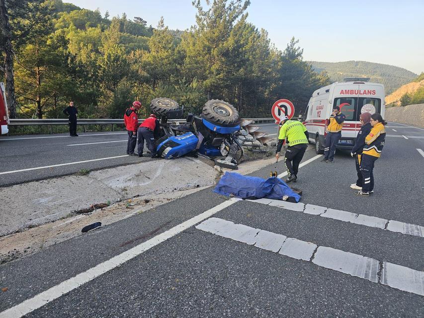 TRAKTÖR DEVRİLDİ, SÜRÜCÜ HAYATINI KAYBETTİ