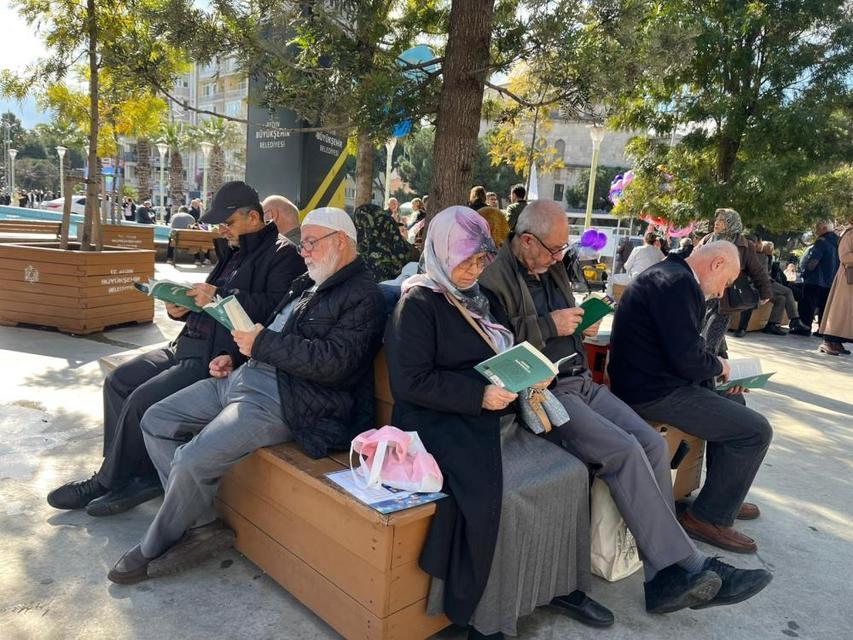 Ufka Yolculuk 13. yılında Aydınlıları yeniden kitapla buluşturdu