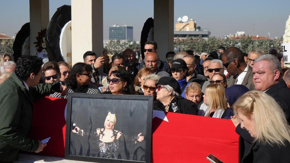 Muazzez Abacı son yolculuğuna uğurlandı