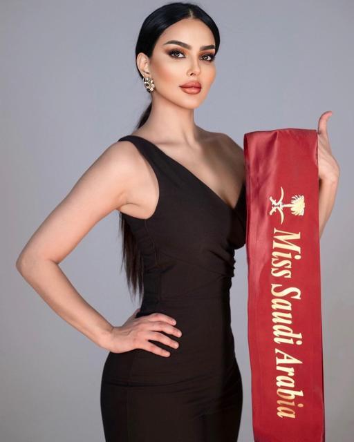 Suudi Arabistanlı model Rumy Al-Qahtani, Malezya'da düzenlenen "Miss Mrs Global Asya" güzellik yarışmasında ülkesi adına yarıştı.