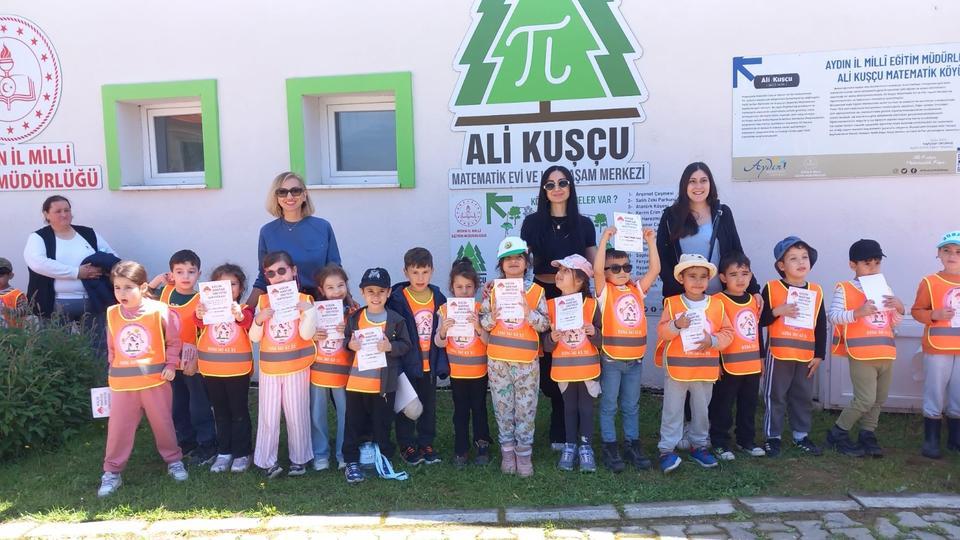 Yenipazar’da minik eller mantar üretimiyle buluştu