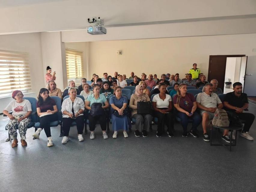 Söke'de servis şoförleri eğitime alındı