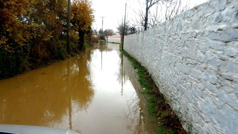 MUĞLA'DA YOĞUN YAĞIŞ SU BASKINLARINA SEBEP OLDU