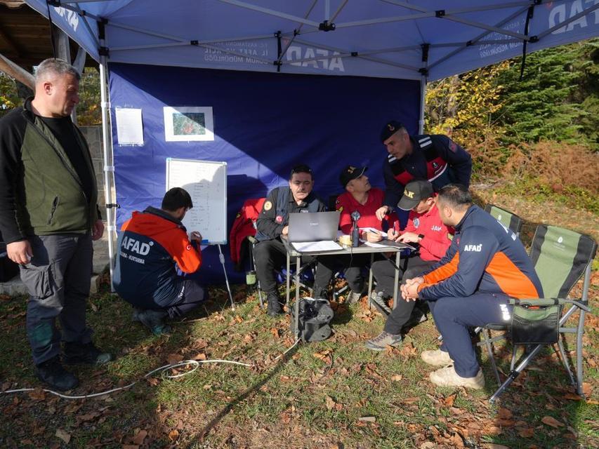 Kayıp anne ile oğlunu arama çalışmaları 8. günde de devam ediliyor