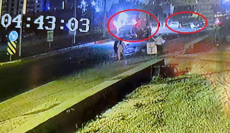 Kaza yerinden geçen baba, ölen sürücünün oğlu olduğunu görünce yıkıldı