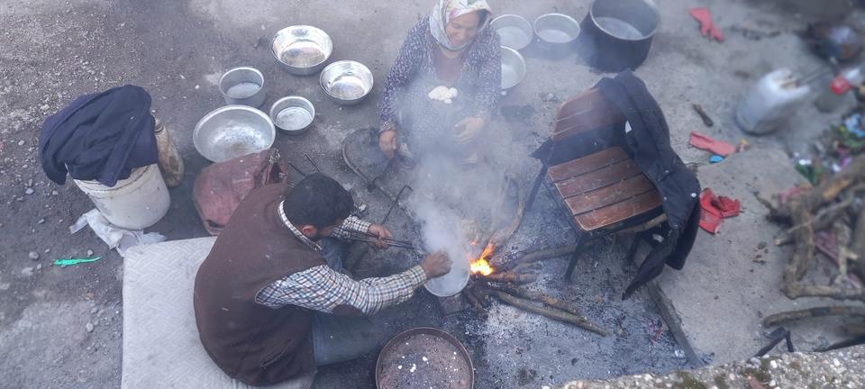 ÇIRAK BULAMAYINCA, İŞİ HANIMINA ÖĞRETTİ, ŞİMDİ ZAMANLA YARIŞIYORLAR