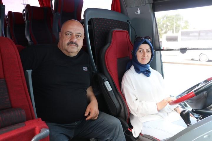 Kocası ile aynı otobüste şoförlük yapıyor