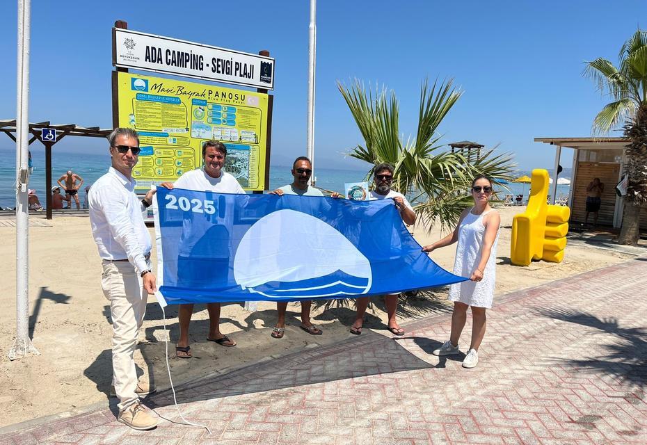 Kuşadası plajları 25 Mavi Bayrak ile taçlandı