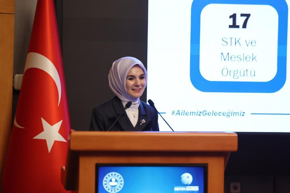 Bakan Göktaş: "Kaymakamlarımız, sosyal hizmetlerimizin her kesime hızlı ve doğru şekilde ulaştırılmasında köprü görevi görüyor"