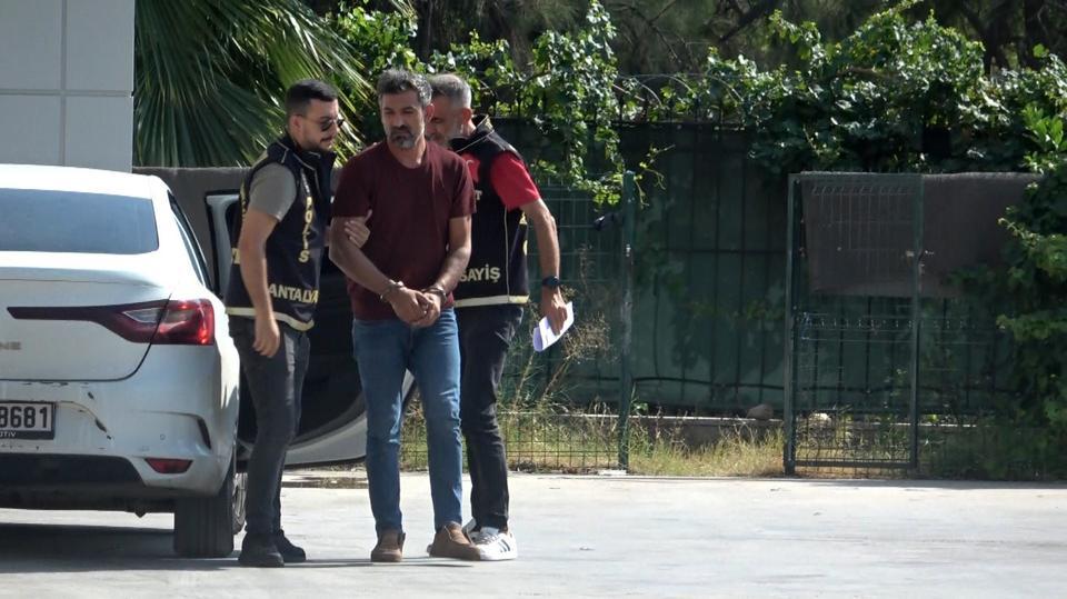 Eski karısını eşarbıyla boğan zanlı tutuklandı