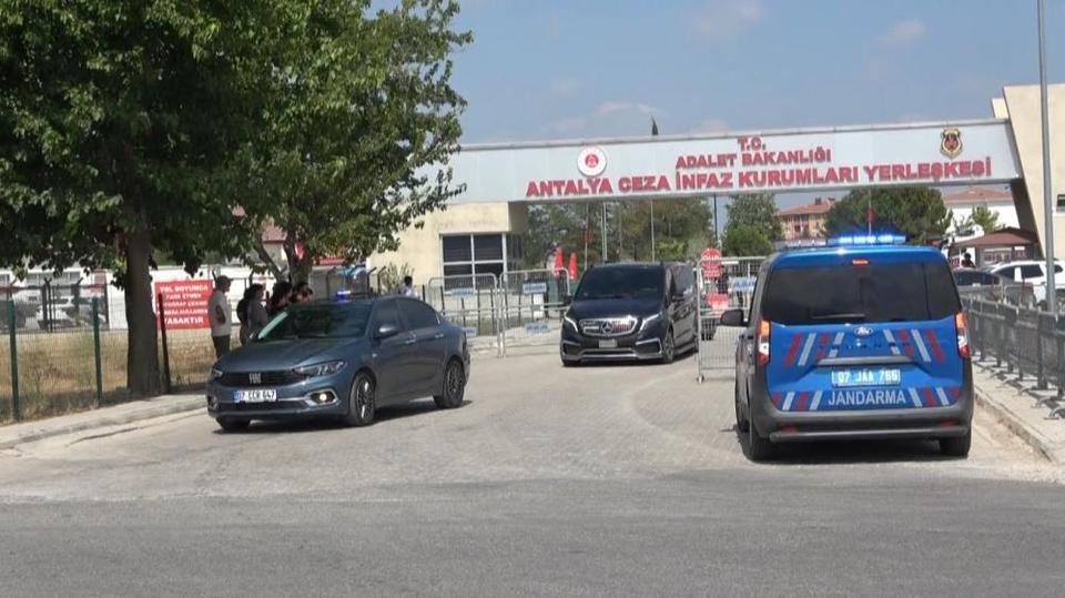 Kılıçdaroğlu, Muhittin Böcek’i ziyaret etti