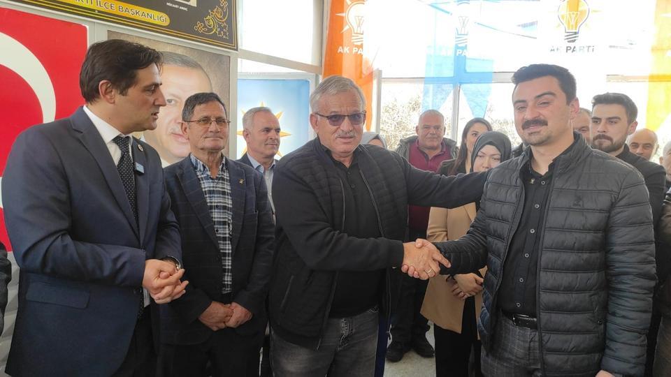 YENİDEN REFAH PARTİSİNDEN İSTİFA EDİP AK PARTİ'YE KATILDILAR