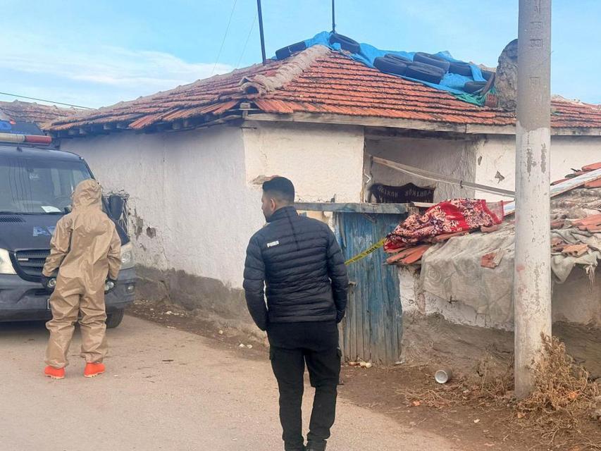 Boya yaparken kabus yaşandı: 3 işçi ve bir bebek yoğun bakımda