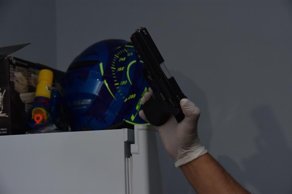 MASAJ SALONUNA FUHUŞ OPERASYONU: 3 GÖZALTI