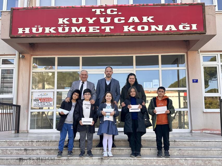 KUYUCAK KAYMAKAMI NİYAZİ'DEN BİLSEM ÖĞRENCİLERİNE HEDİYE