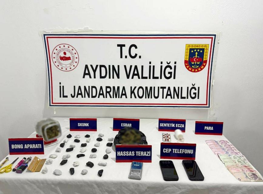 Aydın'da torbacılara darbe: Esrar ve uyuşturucu hap ele geçirildi