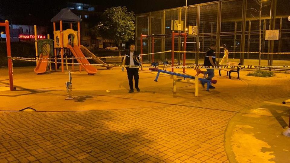 Çocuk parkında pompalı tüfekli saldırı: 10 yaralı