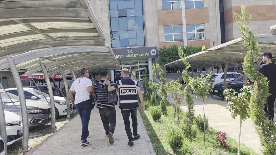 Boşanma aşamasındaki karısını öldüren şahıs tutuklandı