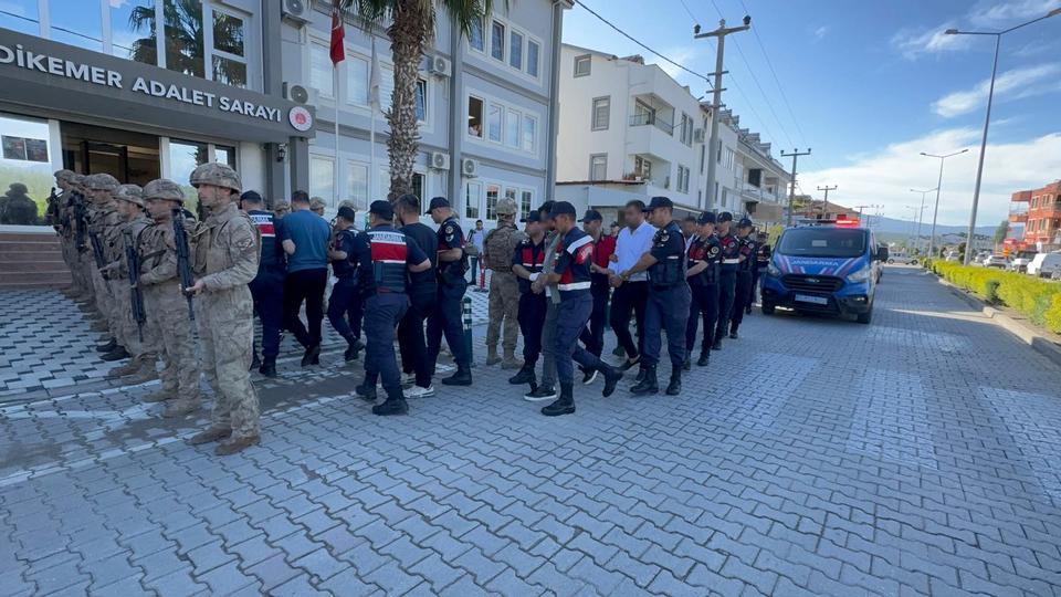 Daltonlar'a darbe: 10 tutuklama