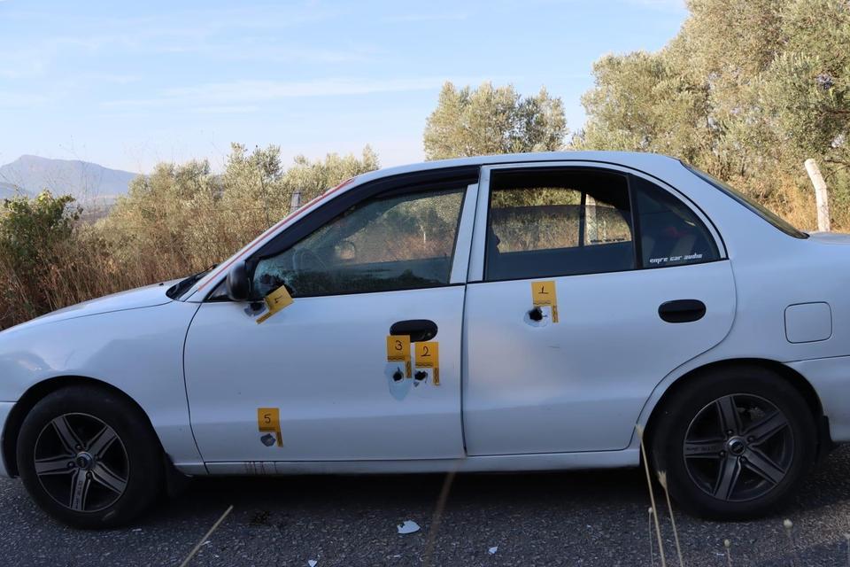 İZMİR'DE OTOMOBİLDEKİ ŞAHSA SİLAHLI SALDIRI: 1 ÖLÜ