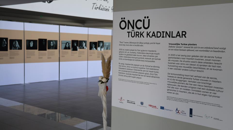 KIRŞEHİR'DE 'ÜÇ JENERASYON KADIN ÖNCÜLERİ' SERGİSİ