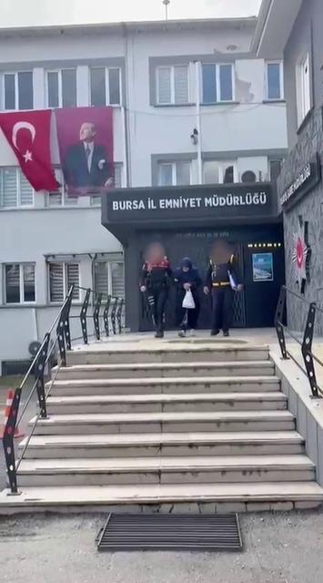 EŞİNİ 15 PARÇAYA AYIRIP 'ÇOK KOLAY OLDU' DİYEN EŞİN DAVASINDA KARAR ÇIKTI "KURBANI BEN KESTİĞİM İÇİN ÇOK KOLAY OLDU" DİYEN EŞ, AĞIRLAŞTIRILMIŞ MÜEBBET HAPİS CEZASINA ÇARPTIRILDI