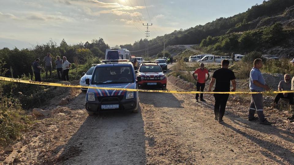 Kontrolden çıkan tır şarampole devrildi, sürücü hayatını kaybetti