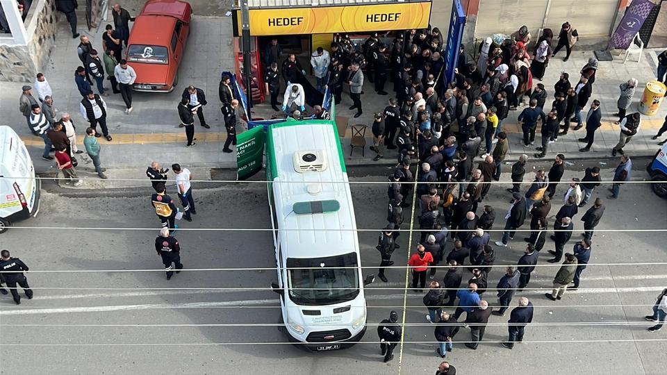 Üç kişiyi öldüren kişi bacağından vurularak yakalandı