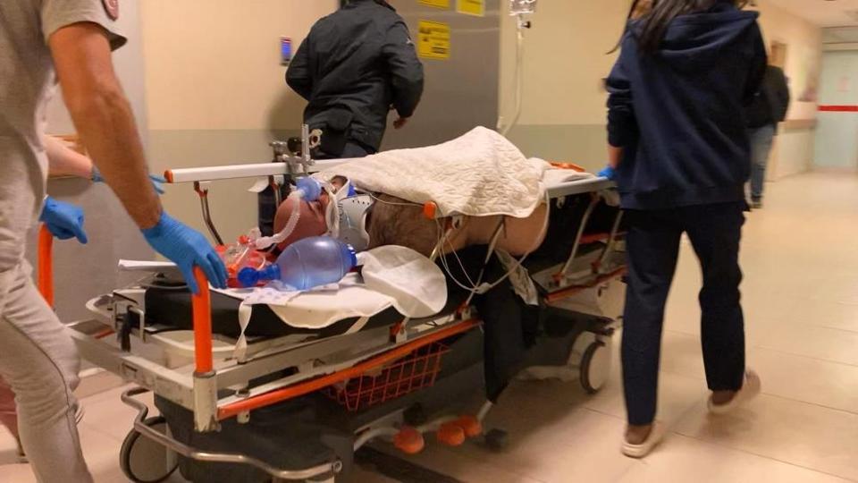 Otomobille scooter çarpıştı: 1 ağır yaralı