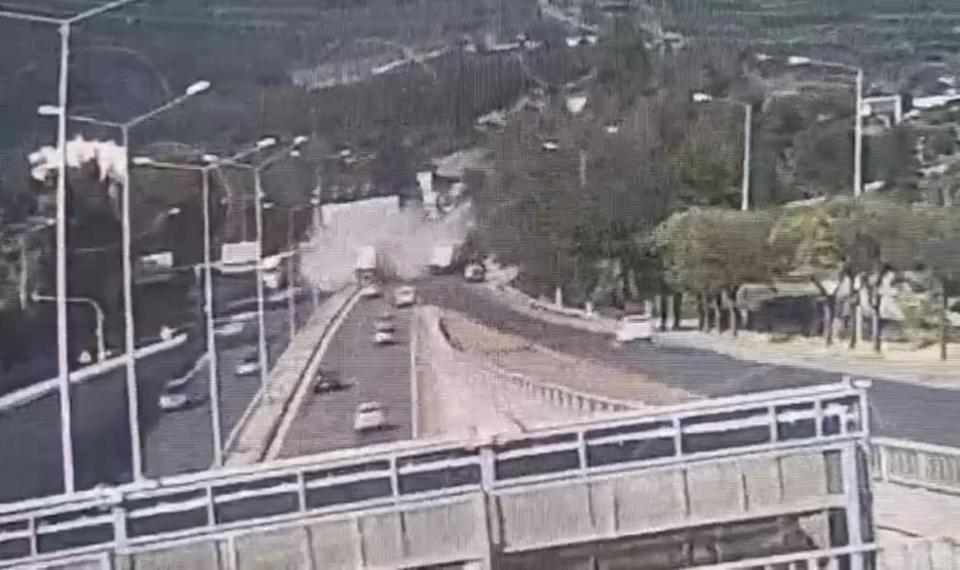 1’i polis, 3 kişinin öldüğü tır faciasının görüntüleri ortaya çıktı