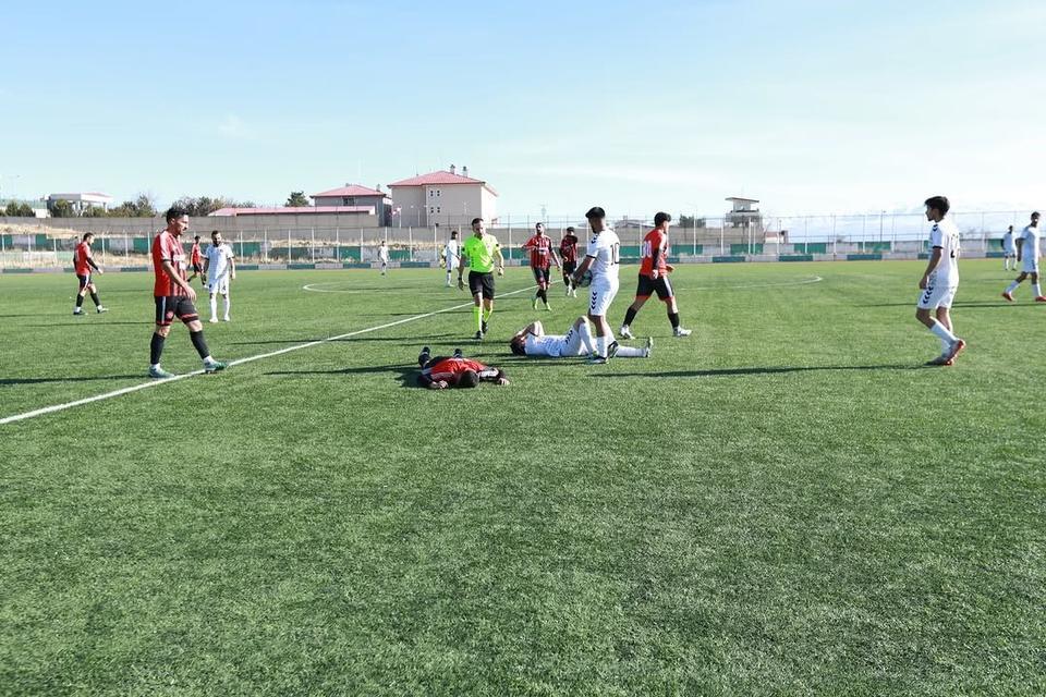 Erciş Örenespor: 2 - İpekyolu Belediyesi Gençlikspor: 3