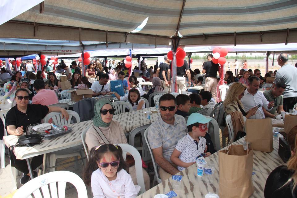 TÜRK POLİS TEŞKİLATI'NIN 180. YILI AYDIN'DA PERSONEL DAYANIŞMA ETKİNLİĞİYLE TAÇLANDI DÜZENLENEN YARIŞMALAR RENKLİ GÖRÜNTÜLERE SAHNE OLDU