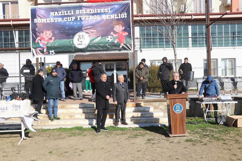 Nazilli'de geleceğin yıldızları sahaya çıktı