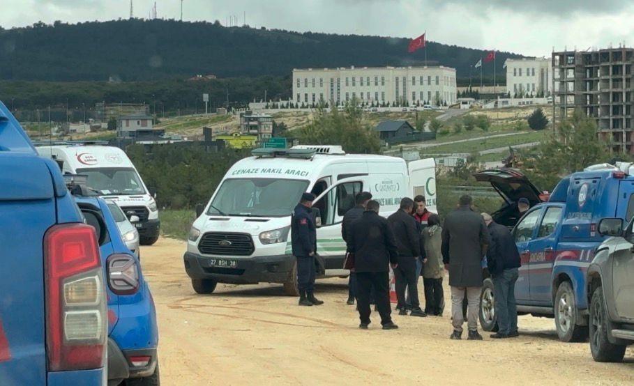 Bir şahıs aracında ölü bulundu