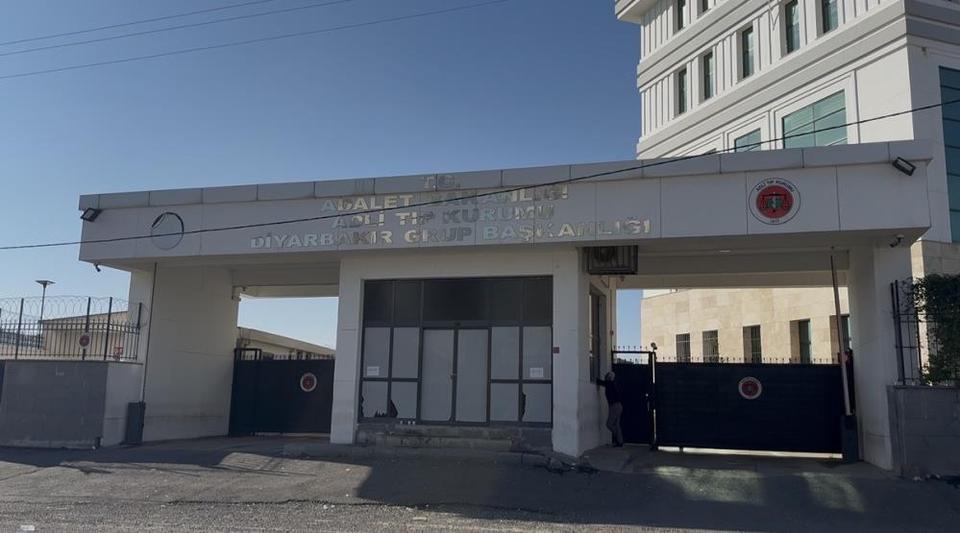 Silahlı saldırıya uğrayan genç hayatını kaybetti