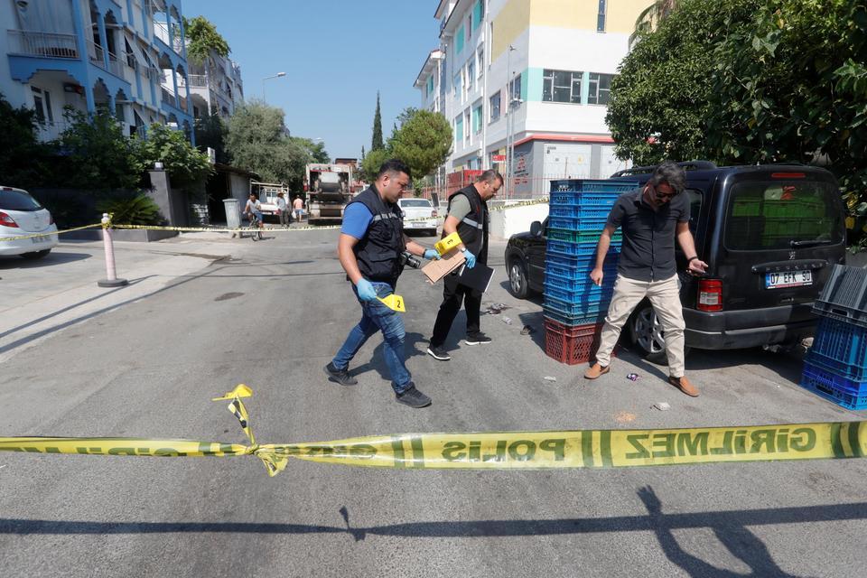 İşçiyi "Ona selam söyle" diyerek bacağından vurdu