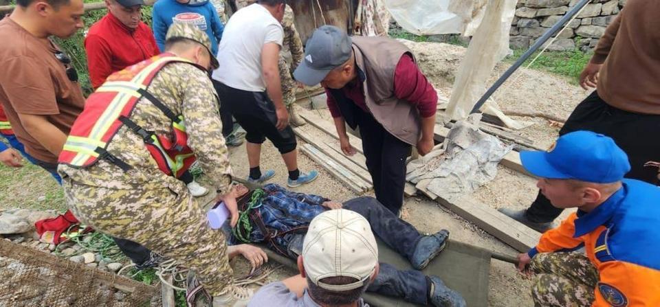 65 yaşındaki adam 18 metre derinliğindeki kuyuda 16 gün mahsur kaldı