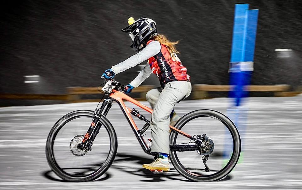 DENİZLİLİ SPORCU SNOW BİKE TÜRKİYE ŞAMPİYONASI'NA DAMGA VURDU