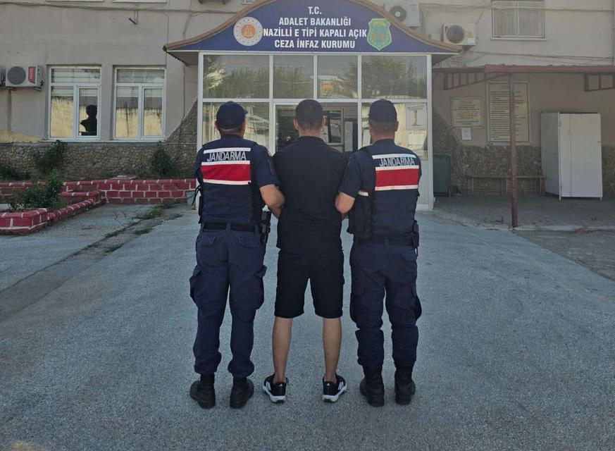 Nazilli'de uyuşturucu hükümlüsü jandarmadan kaçamadı