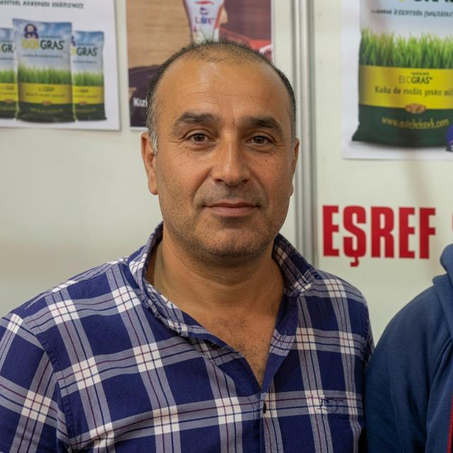 Hayvanlarını kurtarmak isterken hayatını kaybetti