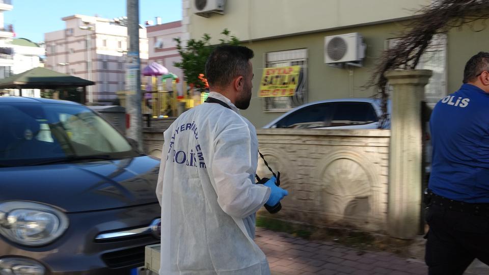 30 yaşındaki genç evinde ölü bulundu